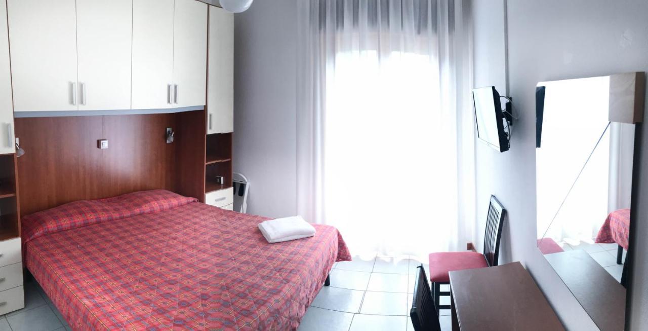 Hotel Zen Lignano Sabbiadoro Exterior foto